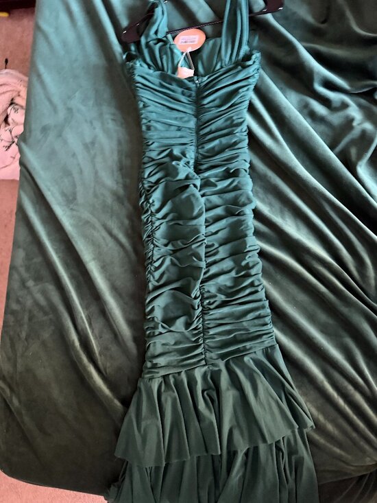 Eternal Muse Maxi Dress- Forrest Green- NWT- Med. - Picture 4 of 5